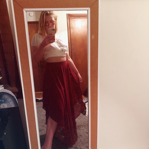 Deep red maxi skirt - Picture 2 of 6